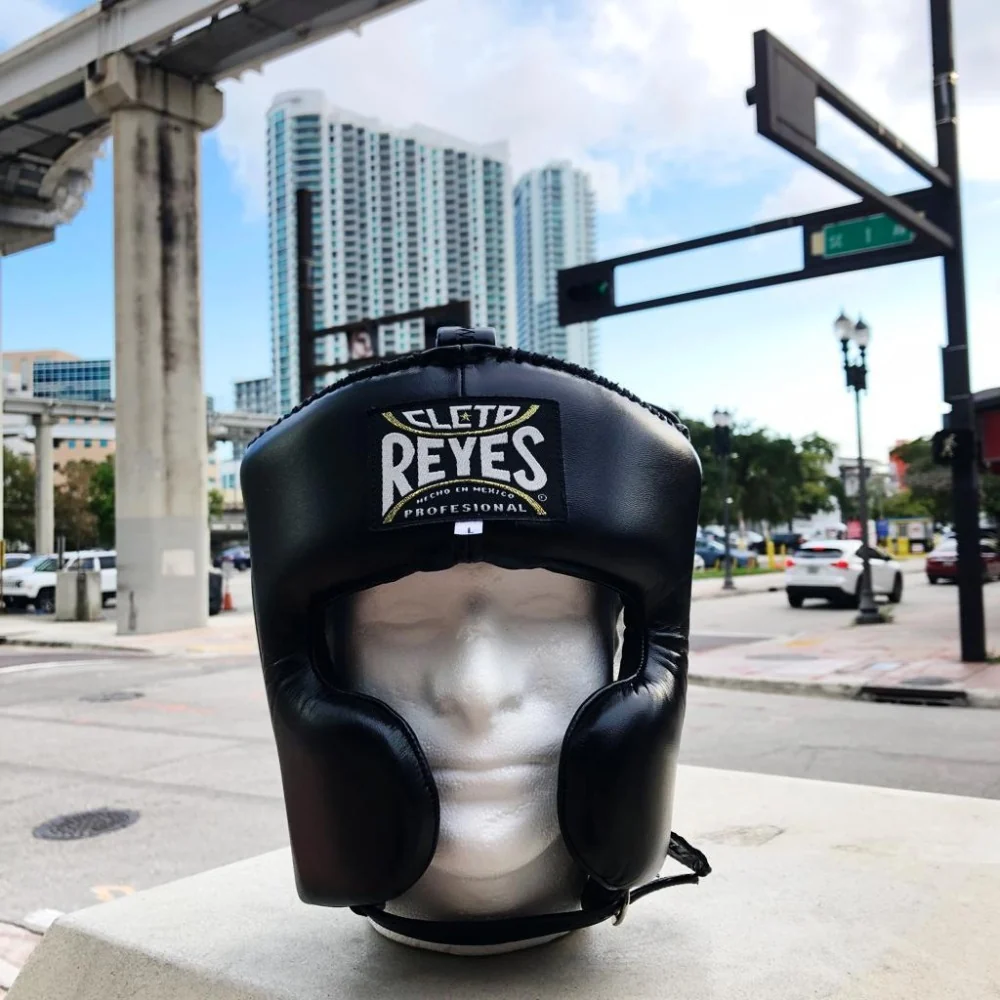 CLETO REYES HEADGEAR CHEEKS BLACK - Image 2