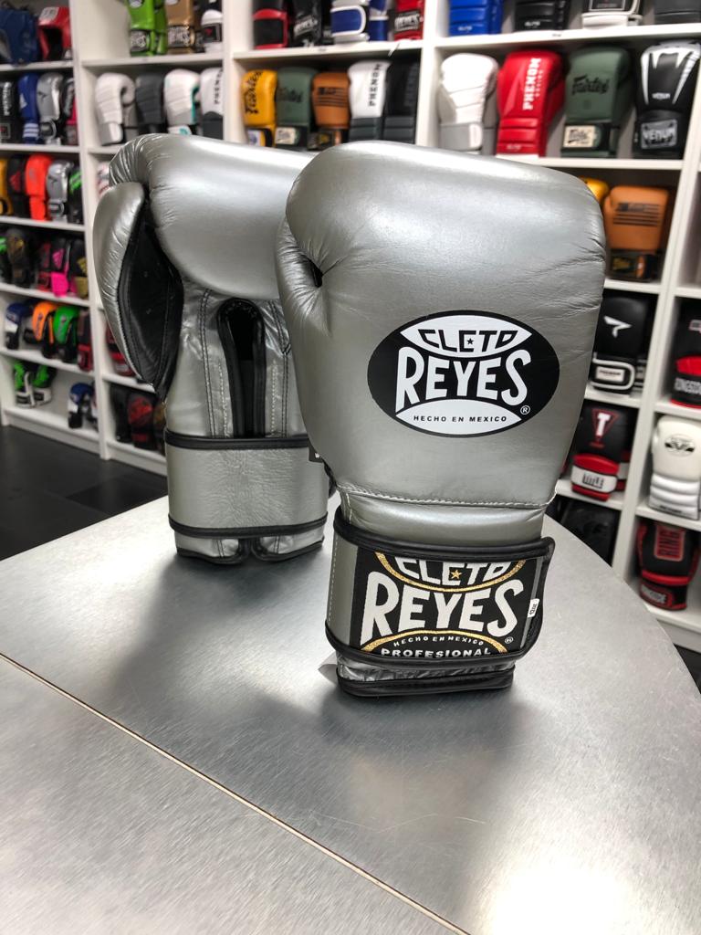 CLETO REYES GLOVES HOOK AND LOOP SILVER TITANIUM - Image 5