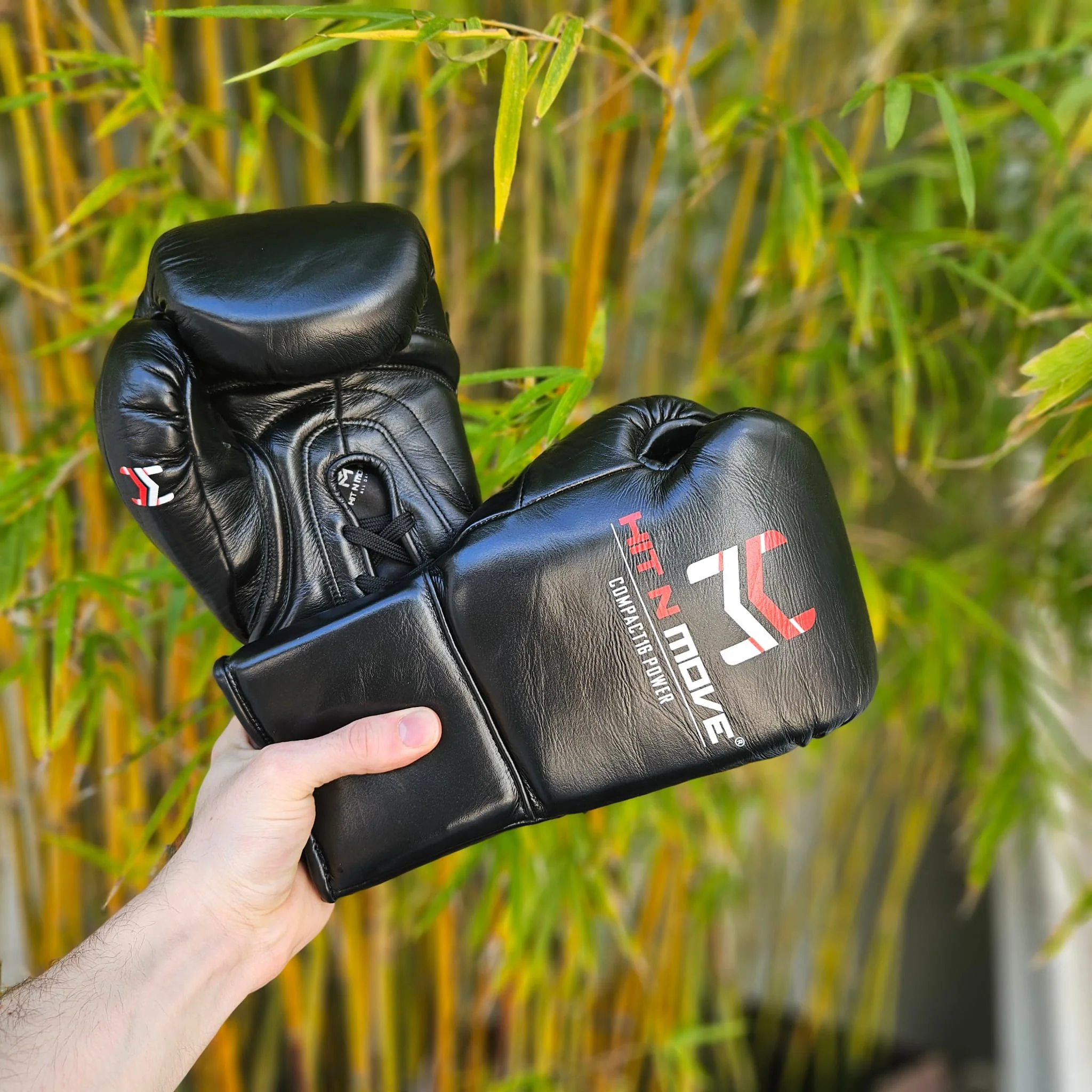 HIT N MOVE GLOVES COMPACT 16OZ LACE UP BLACK - Image 2
