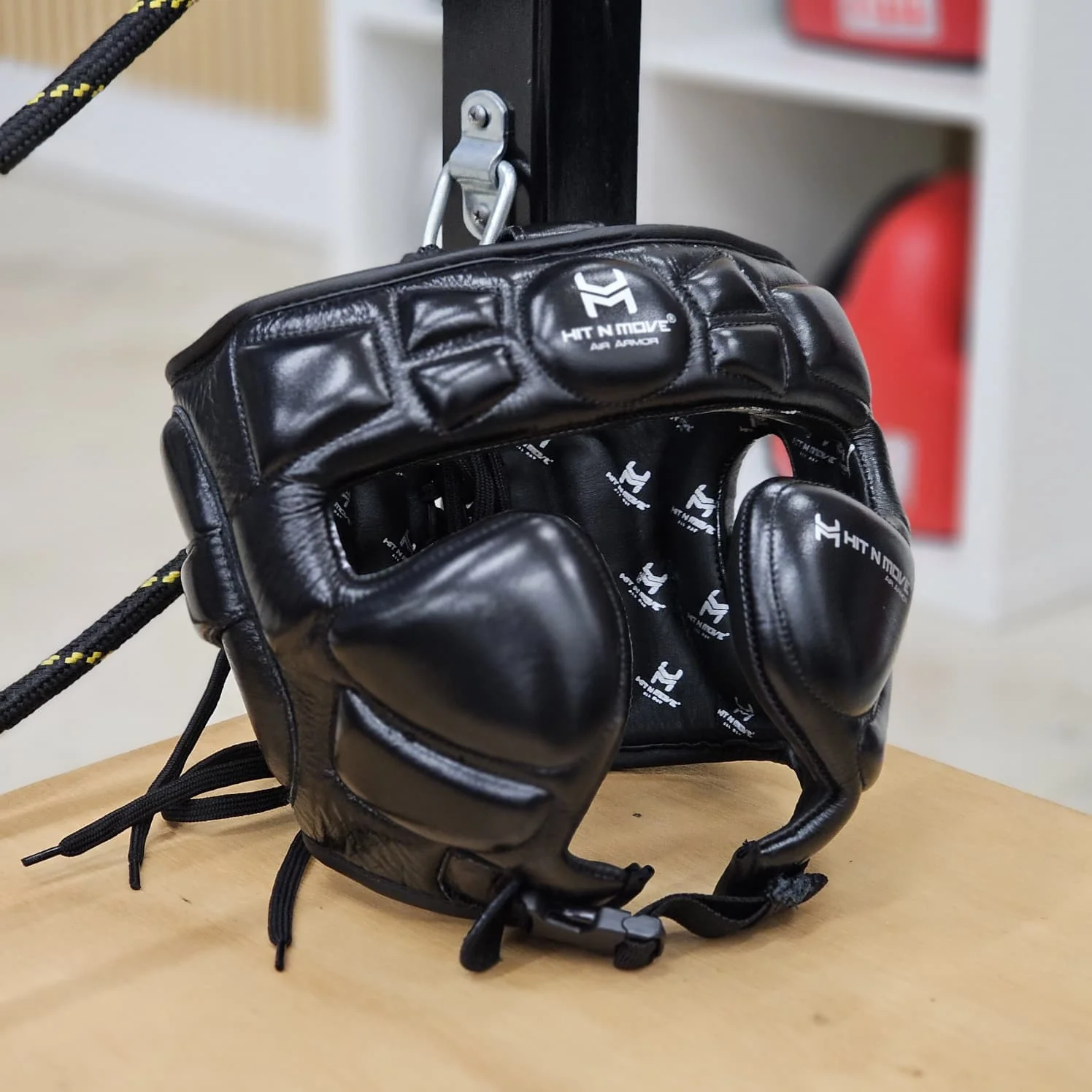 HIT N MOVE HEADGEAR AIR ARMOUR CHEEK BLACK SILVER - Image 2