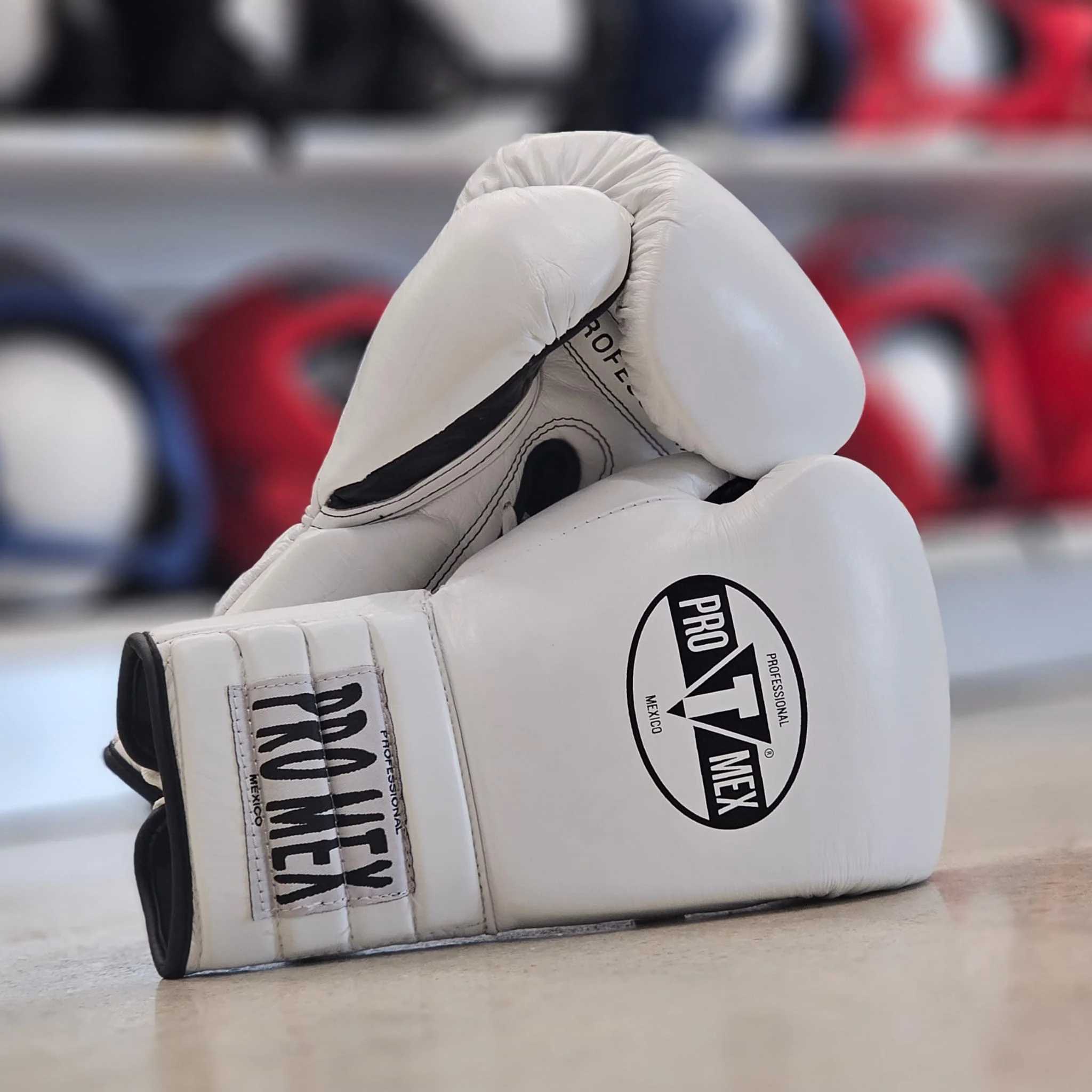 PRO MEX GLOVES PRO SPARRING V3 LACE WHITE - Image 2
