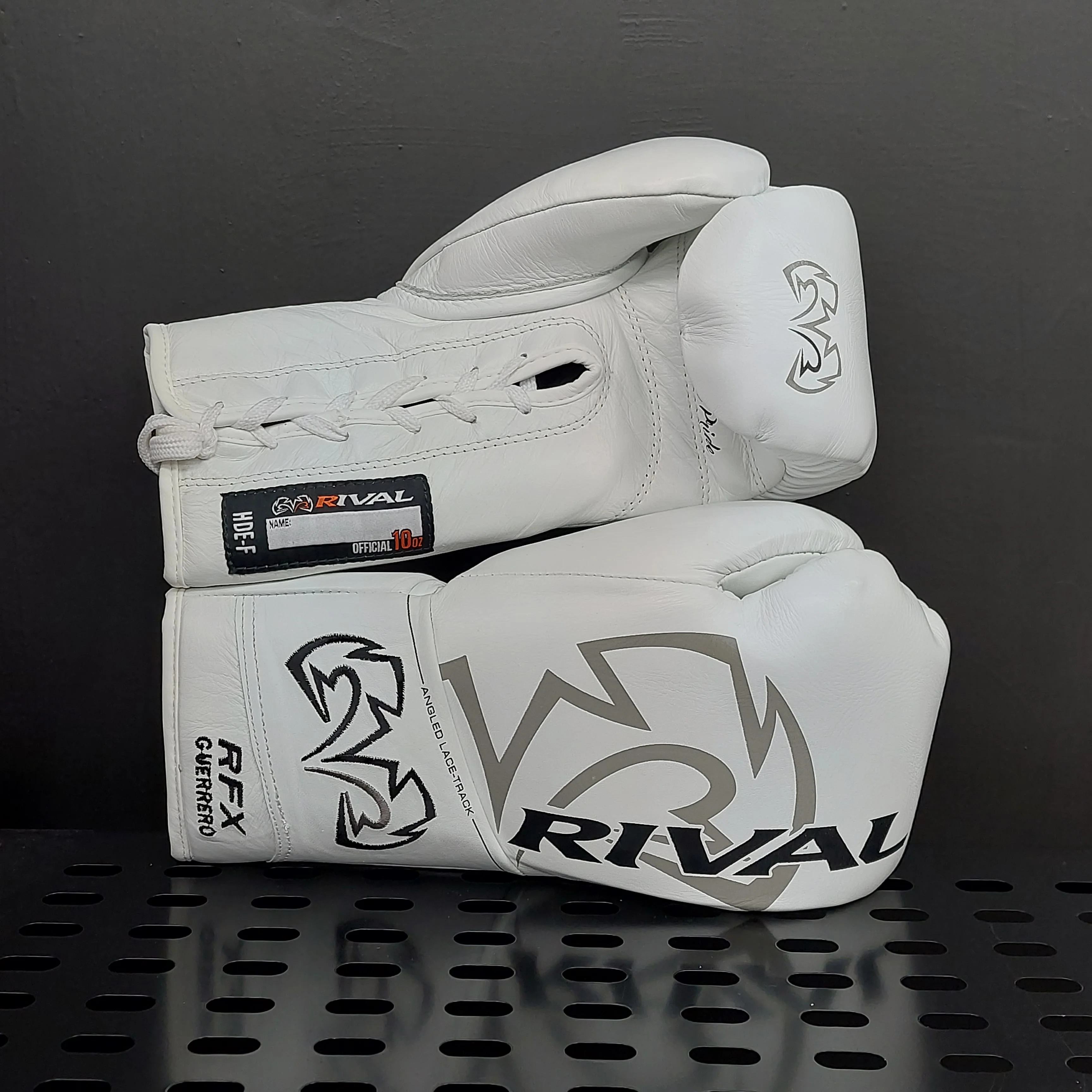 RIVAL GLOVES LACE RFX GUERRERO PRO FIGHT HDE-F WHITE - Image 3