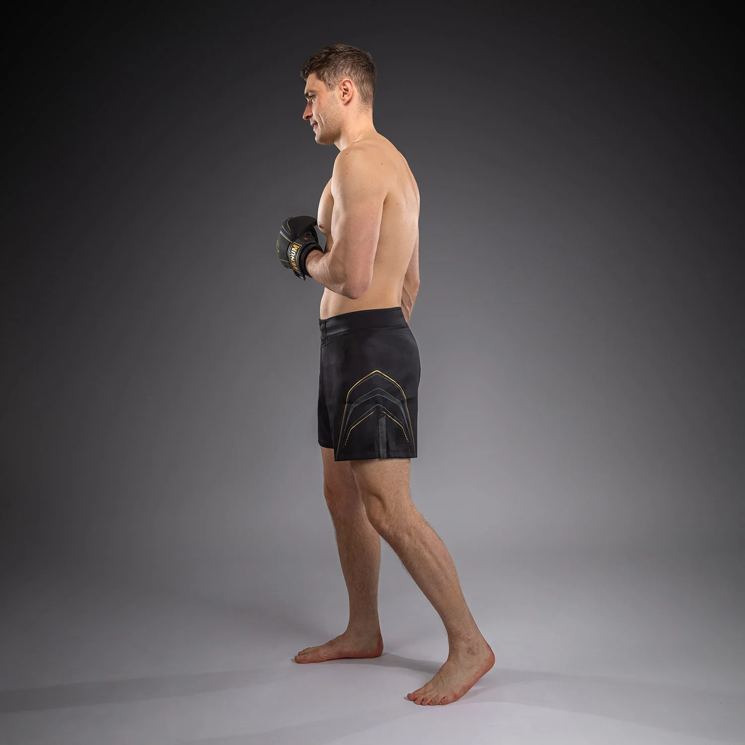 VENUM FIGHT SHORT MMA STREAMLINE BLACK /GOLD - Image 5