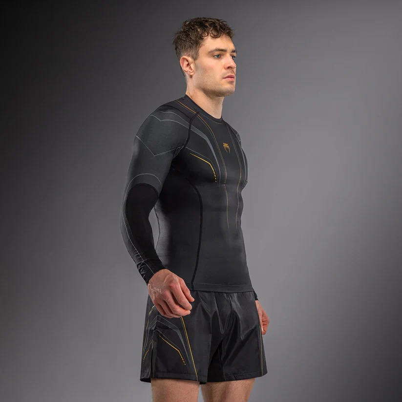 VENUM RASHGUARD L/S STREAMLINE BLACK/GOLD - Image 4
