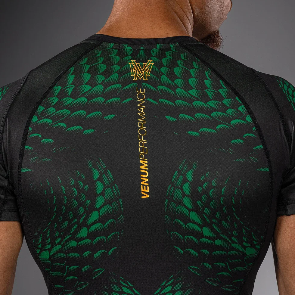 VENUM RASHGUARD S/S MATUPA BLACK/GREEN/GOLD - Image 4