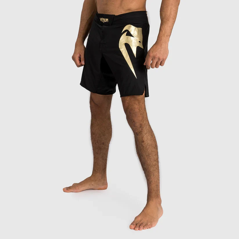 VENUM SHORTS MMA LIGHT 5.0 BLACK/GOLD - Image 4