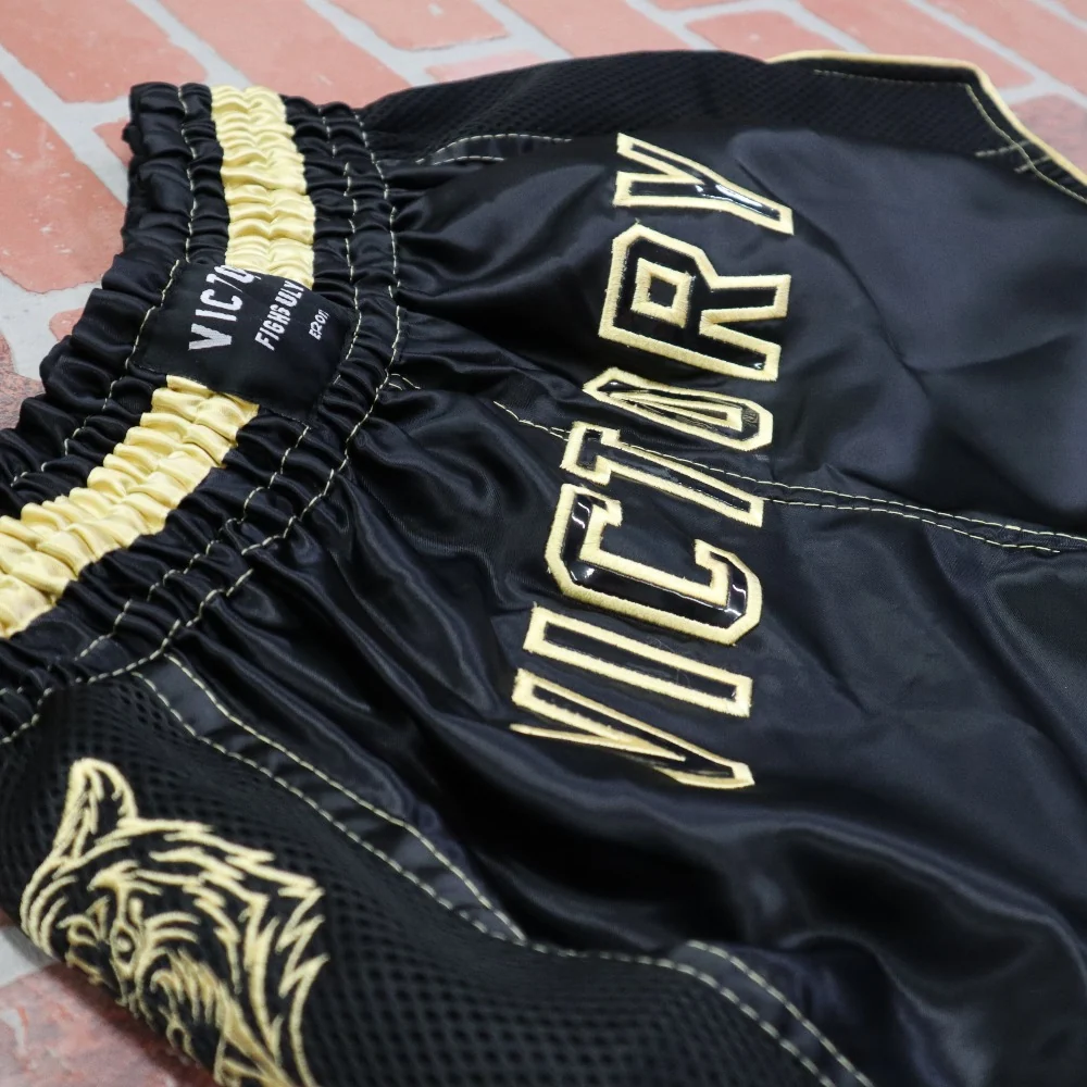 VICTORY MUAY THAI SHORTS TIGER V2 BLACK/GOLD - Image 5
